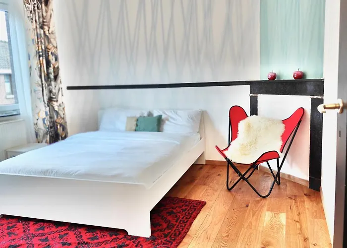 Maison Spacieuse, Sereine Proche Du Coeur De La Et De La Gare Semesterbostad *